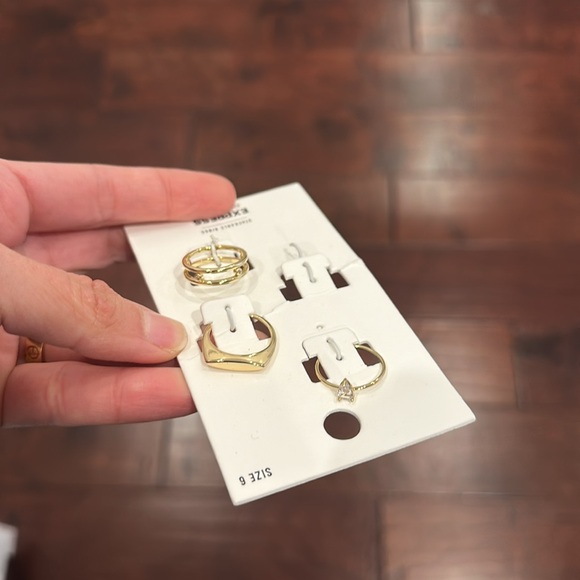 Mixed Rhinestone Ring Set - Picture 4 of 9